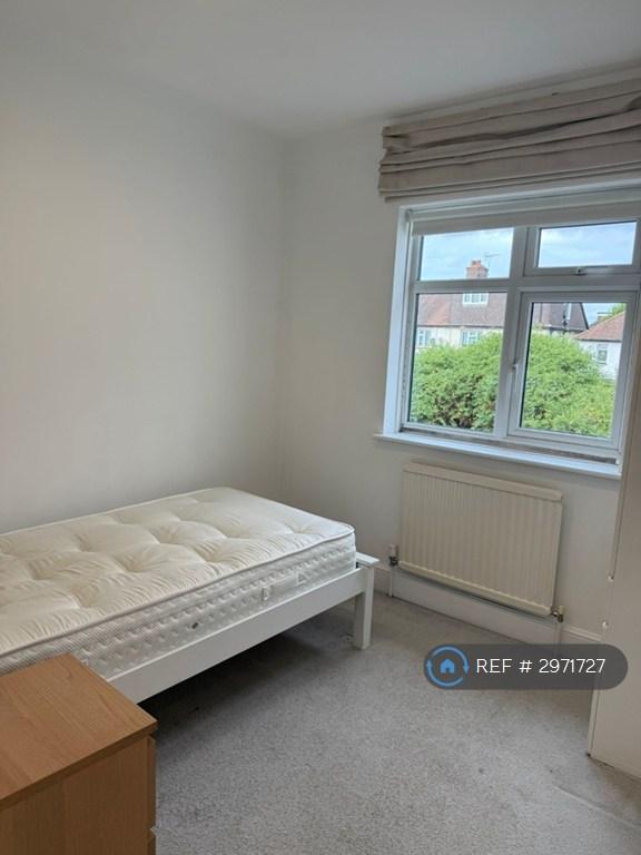 House in London - View 5