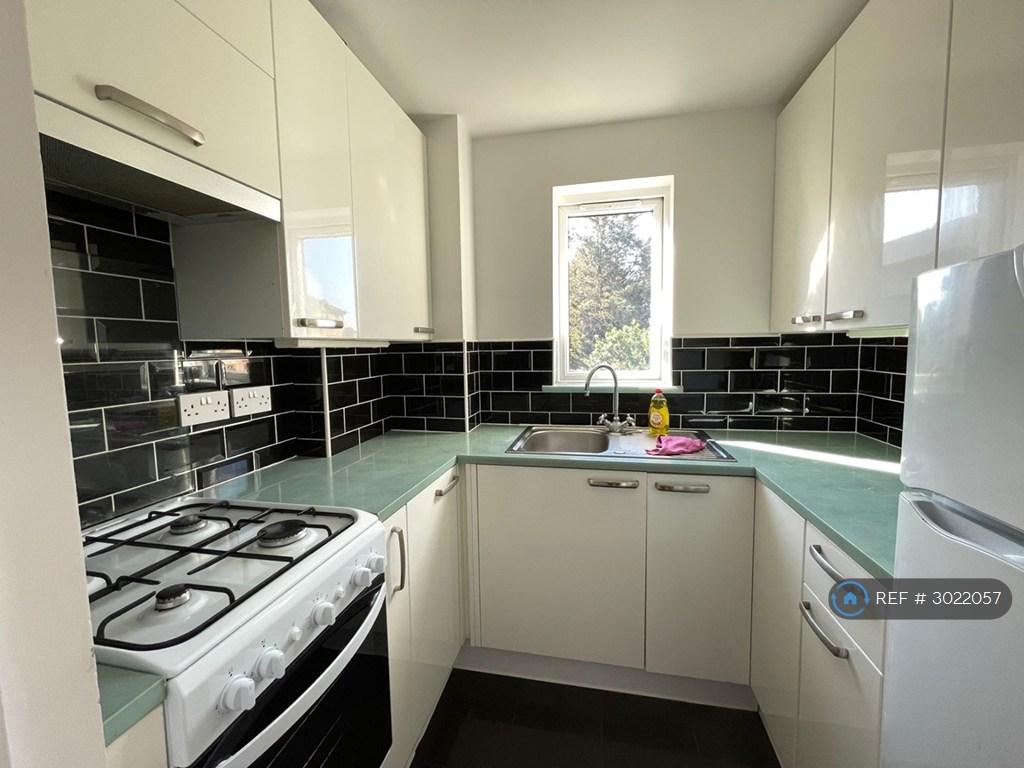 Apartment in London - View 3