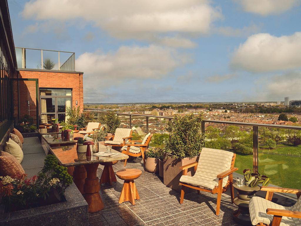 Apartment in London, Tottenham Hale, West Green - View 4