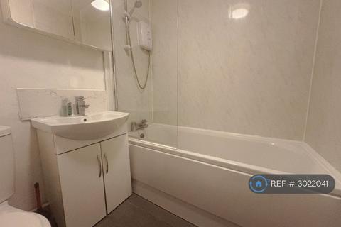 2 bedroom flat to rent, Rhys Court, Southsea, PO4