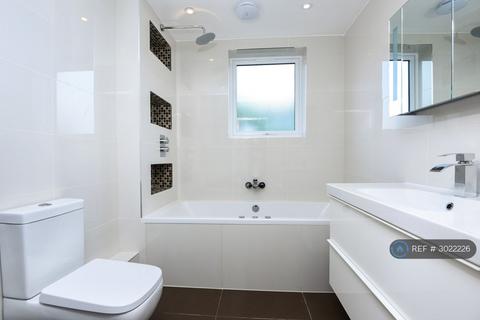 4 bedroom semi-detached house to rent, London, London, SE16