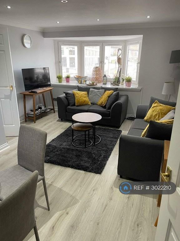Apartment in Glasgow - View 2
