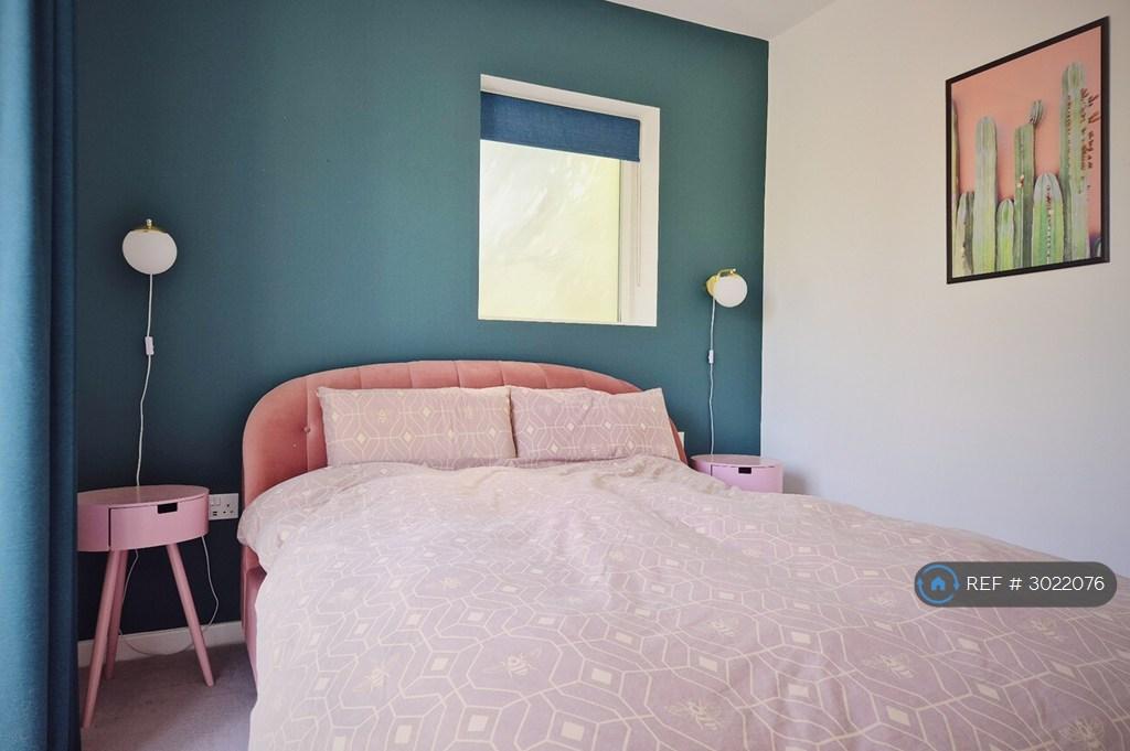 Apartment in London, West Green - View 2