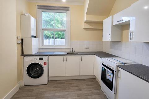 1 bedroom flat to rent, Fernham Road, Thornton Heath