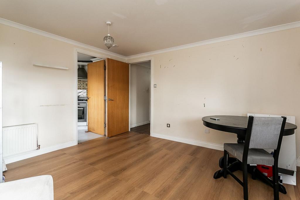 Apartment in Edinburgh - View 4
