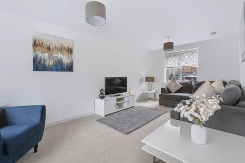3 bedroom detached house for sale, Middlerig Avenue, Reddingmuirhead, FK2