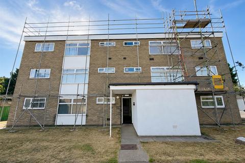 1 bedroom flat for sale, Curlew Close, Cardiff