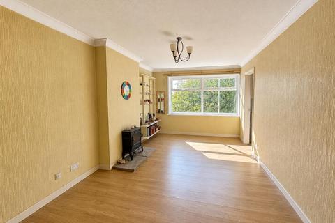 1 bedroom flat for sale, Curlew Close, Cardiff