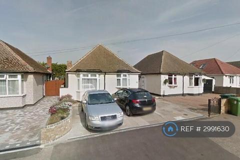1 bedroom in a house share to rent, Kenilworth Road, Ashford, TW15