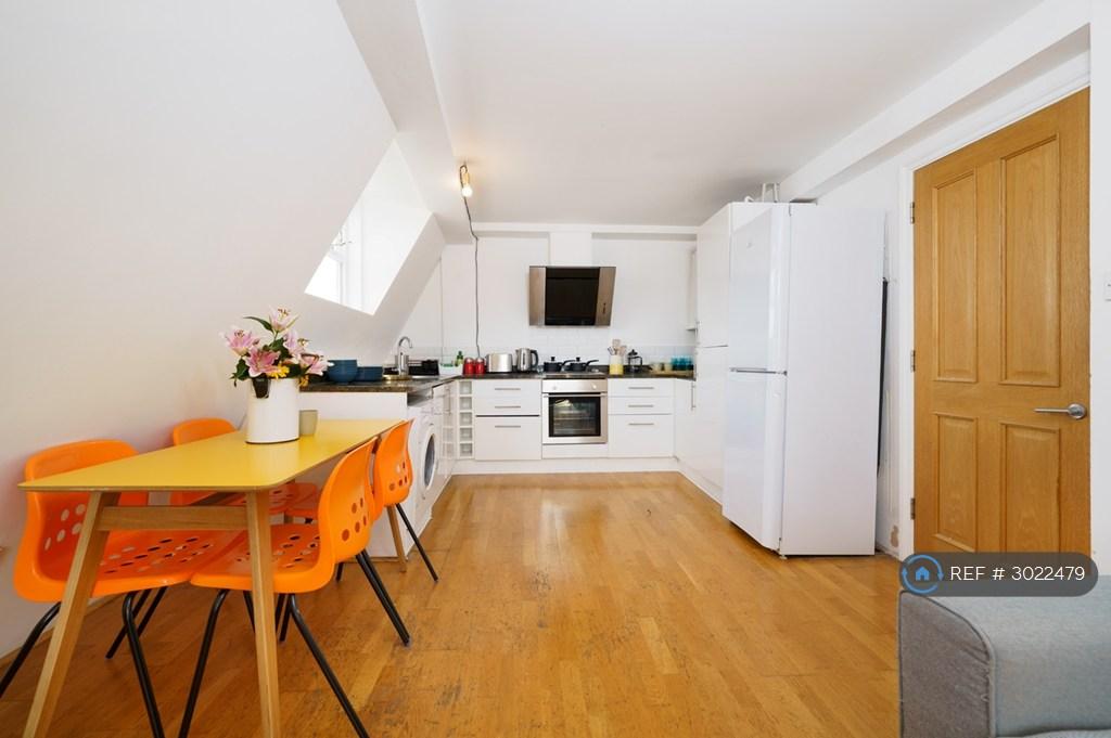 Apartment in London - View 5