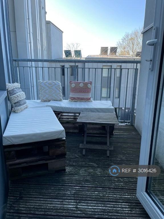 Apartment in London - View 2