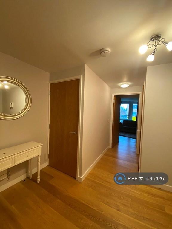 Apartment in London - View 3