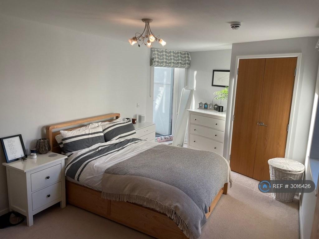 Apartment in London - More