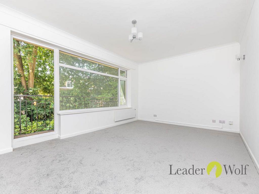 Apartment in Bournemouth - View 3