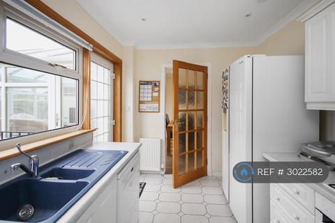 3 bedroom detached house to rent, Howdenhall Drive, Edinburgh, EH16