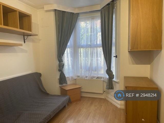 House in London - View 3
