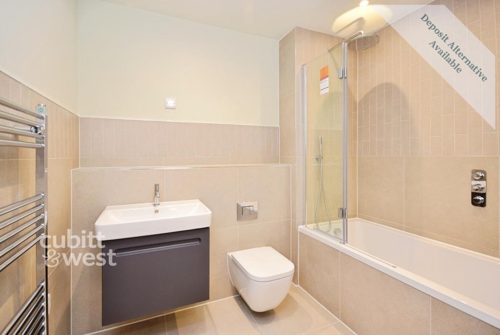 Apartment in Coulsdon - View 3