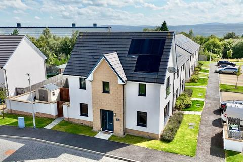 3 bedroom end of terrace house for sale, 25 Great Glen Gardens, Inverness, IV3 8FD