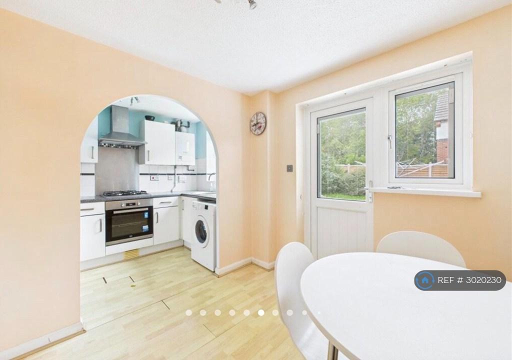 House in Bristol, Bradley Stoke - More