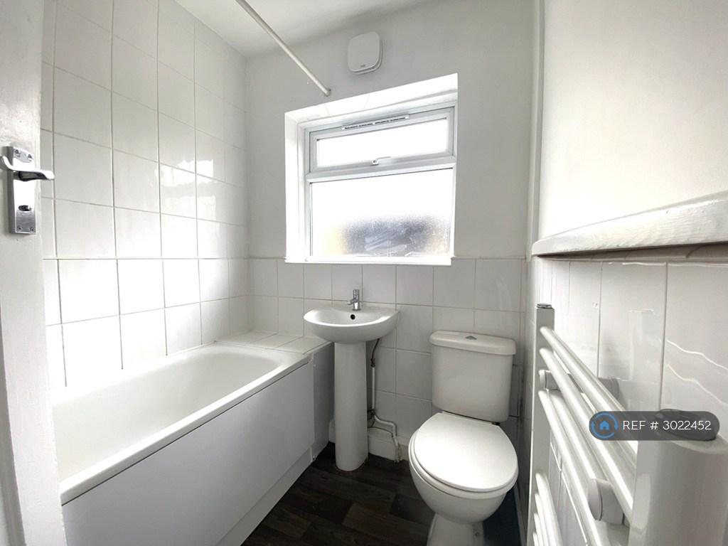Apartment in London - View 3