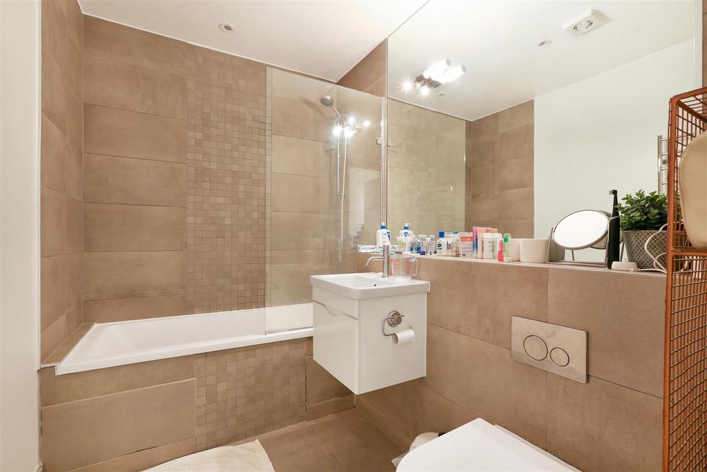 Apartment in London - View 2