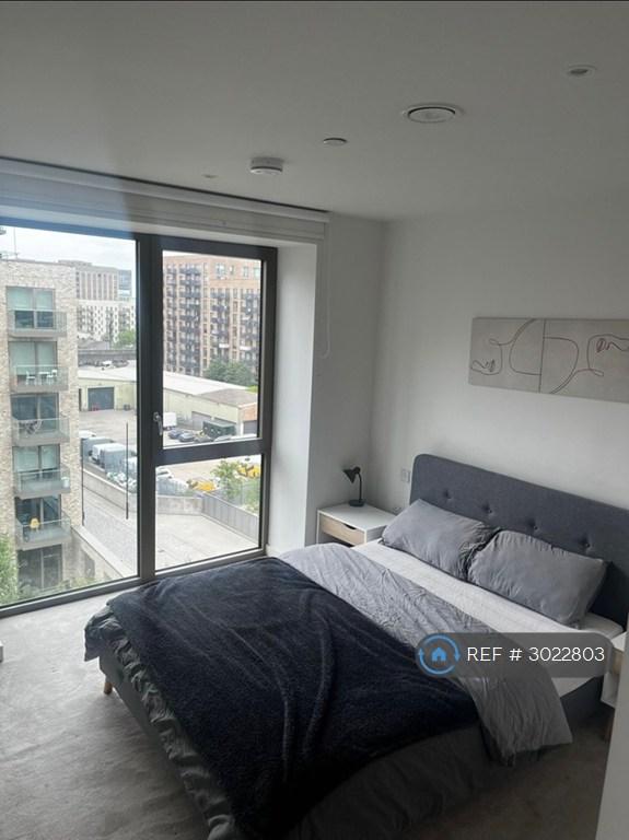 Apartment in London - View 2