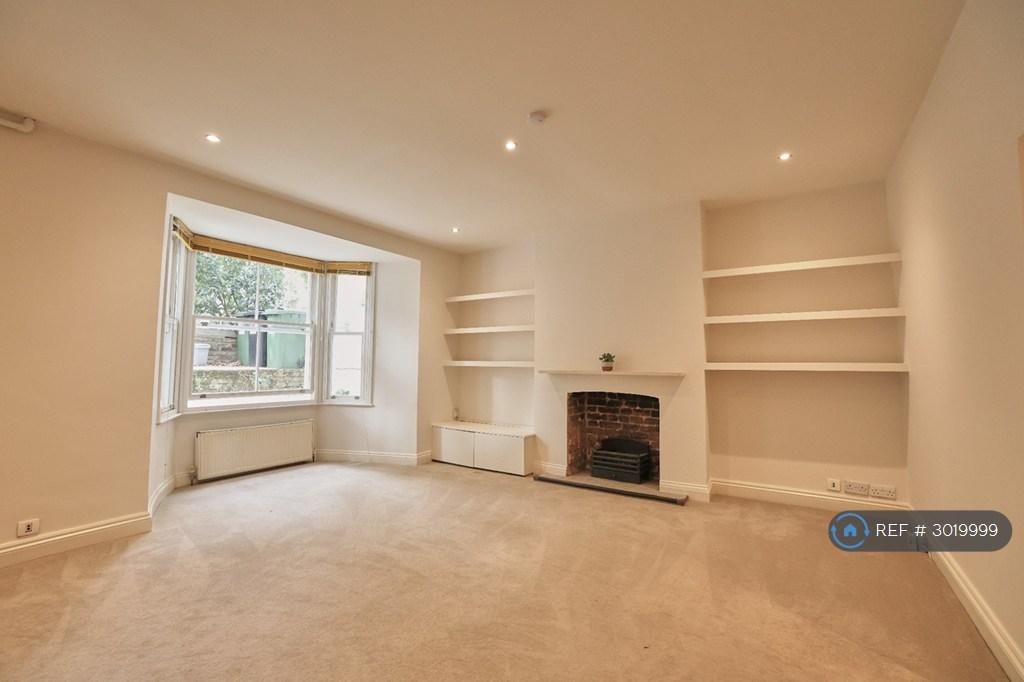Apartment in London - View 2