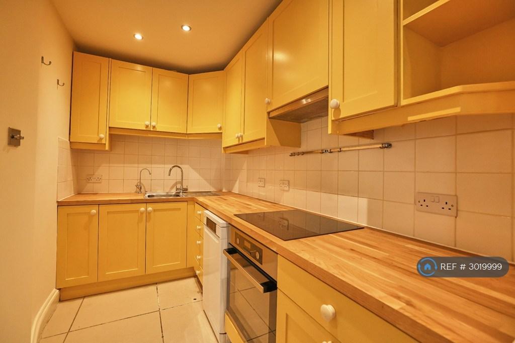 Apartment in London - View 5