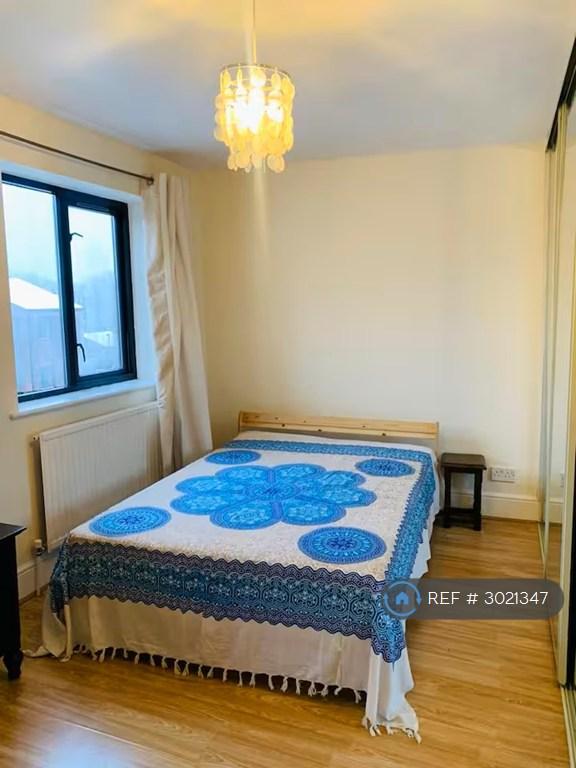 Apartment in London - View 3
