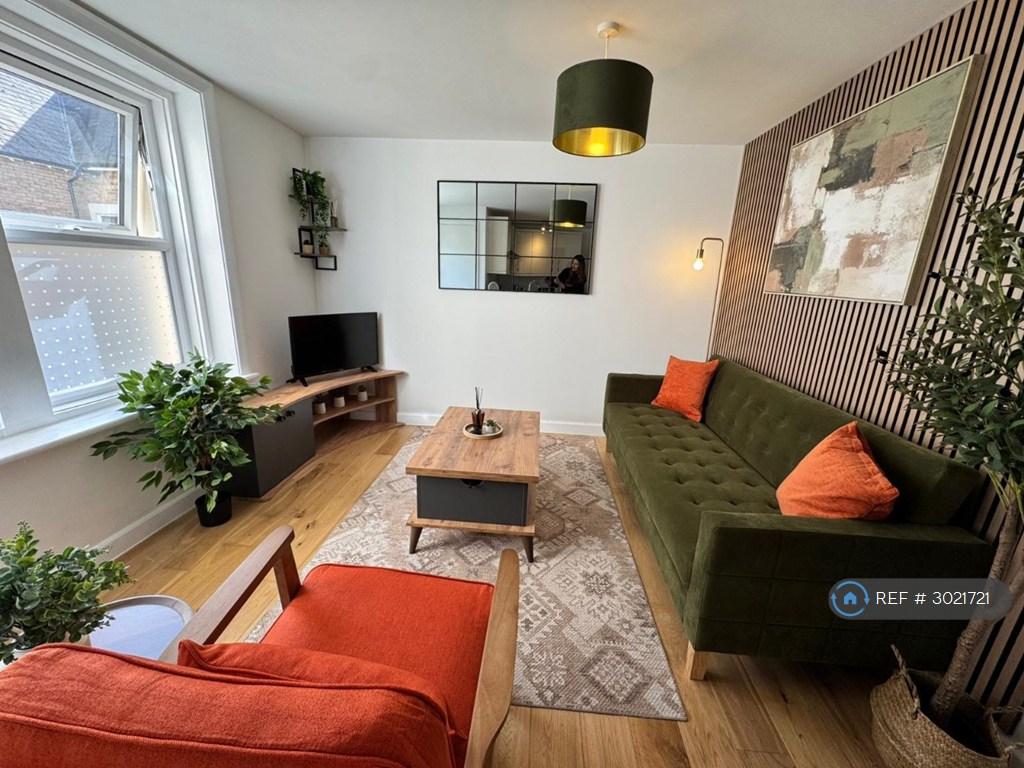 Apartment in Bournemouth, Lansdowne - View 3