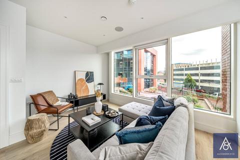 1 bedroom flat to rent, Virginia House, 50 Walton Street HP21