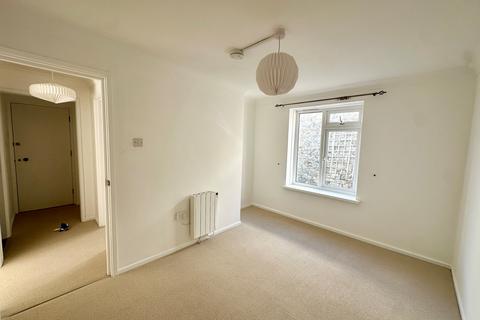 2 bedroom flat to rent, West End, Marazion, TR17