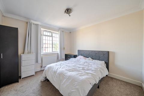 undefined, Kings Avenue, Bromley, BR1