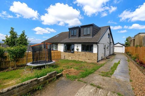 4 bedroom semi-detached house for sale, West View Close, West Yorkshire BD18
