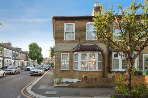 2 bedroom end of terrace house for sale, Parkhurst Road, Walthamstow, E17