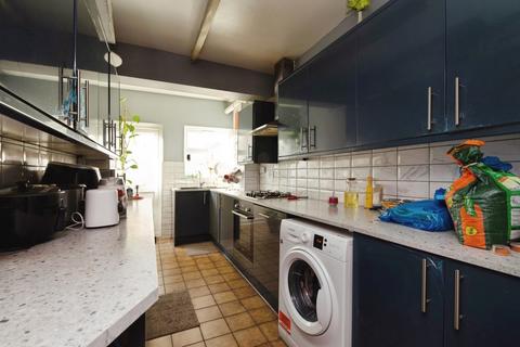 2 bedroom end of terrace house for sale, Parkhurst Road, Walthamstow, E17