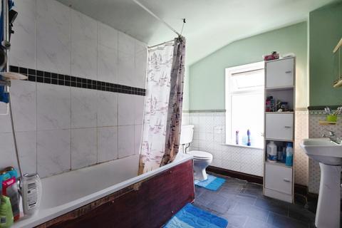 2 bedroom end of terrace house for sale, Parkhurst Road, Walthamstow, E17