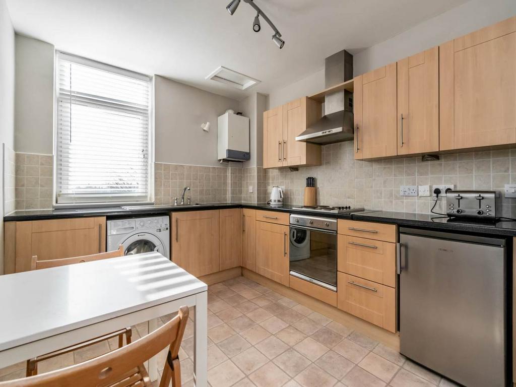 Apartment in Edinburgh - View 4