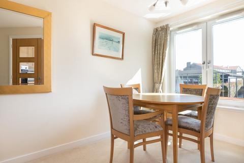 2 bedroom retirement property for sale, Hilltree Court, Fenwick Road, Giffnock