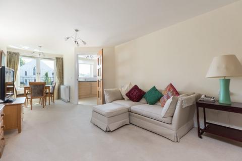 2 bedroom retirement property for sale, Hilltree Court, Fenwick Road, Giffnock