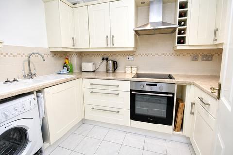 1 bedroom flat for sale, Southampton Hill, Fareham PO14