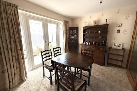 4 bedroom detached house for sale, Hawkesmore Drive, Little Haywood, Stafford