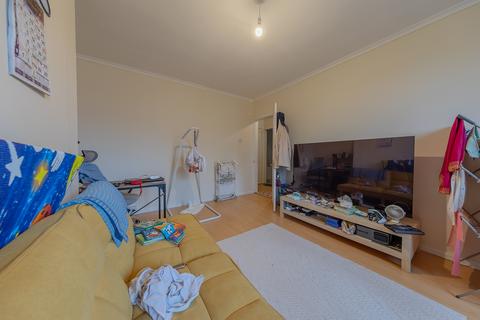 2 bedroom flat for sale, Stonehouse Lane, Coventry CV3