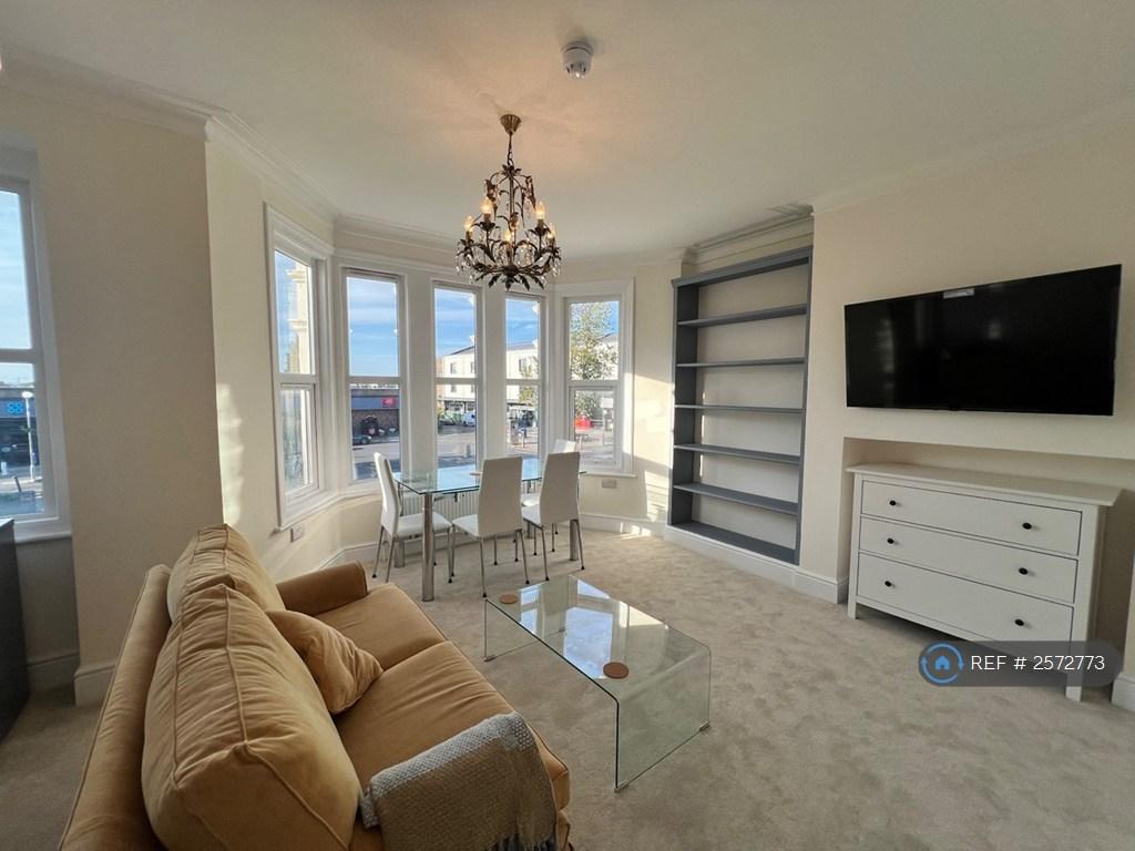 Apartment in Bristol - View 2