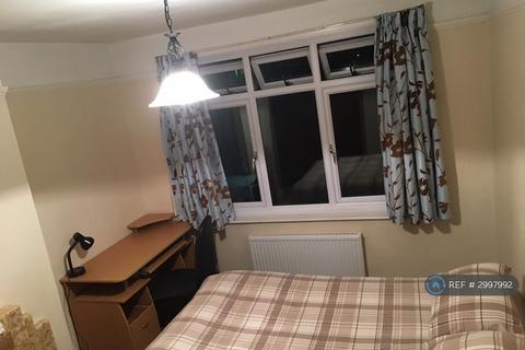 3 bedroom semi-detached house to rent, New High Street, Headington, Oxford, OX3