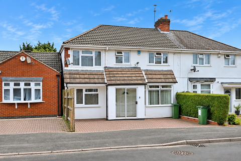 4 bedroom semi-detached house to rent, Gwencole Crescent, Leicester, Leicestershire