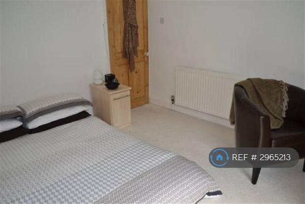 House in Leicester - More