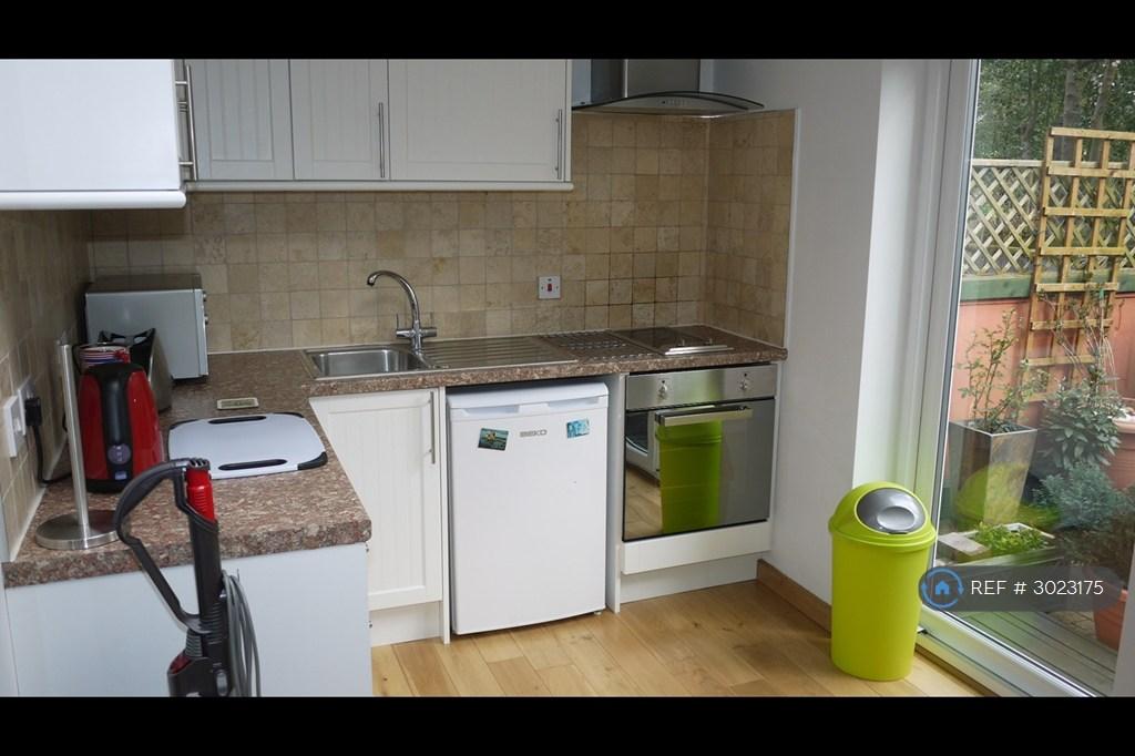 Apartment in London - View 2