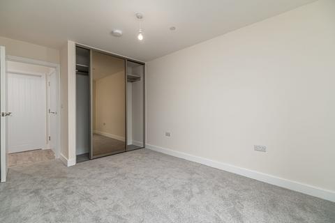2 bed flat/apartment for rent in at Property Sense, Apartment 12, Station Road NN17