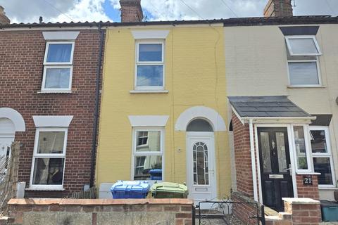 2 bedroom terraced house to rent, Rackham Road, Norwich NR3